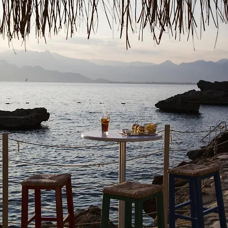 The Marmara Hotel